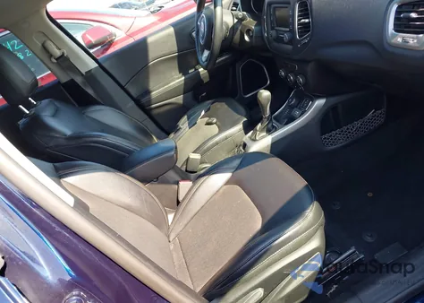 2017 Jeep New Compass Latitude 4X4 from USA, damaged, VIN 3C4NJDBB5HT693266